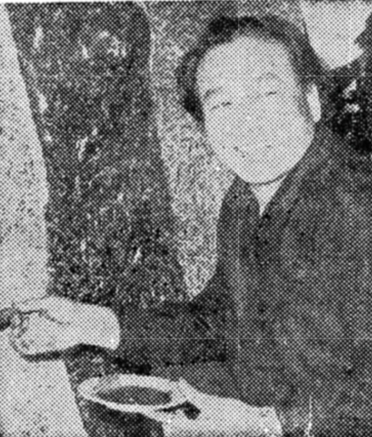김기창 · 김기창 · 1962년 신문 게재 인물사진